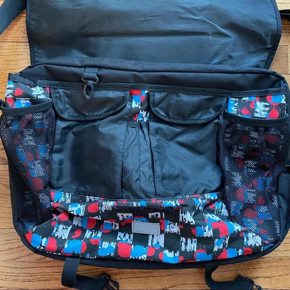 High Sierra Graphic Laptop Case Messenger Crossbody Bag with Strap